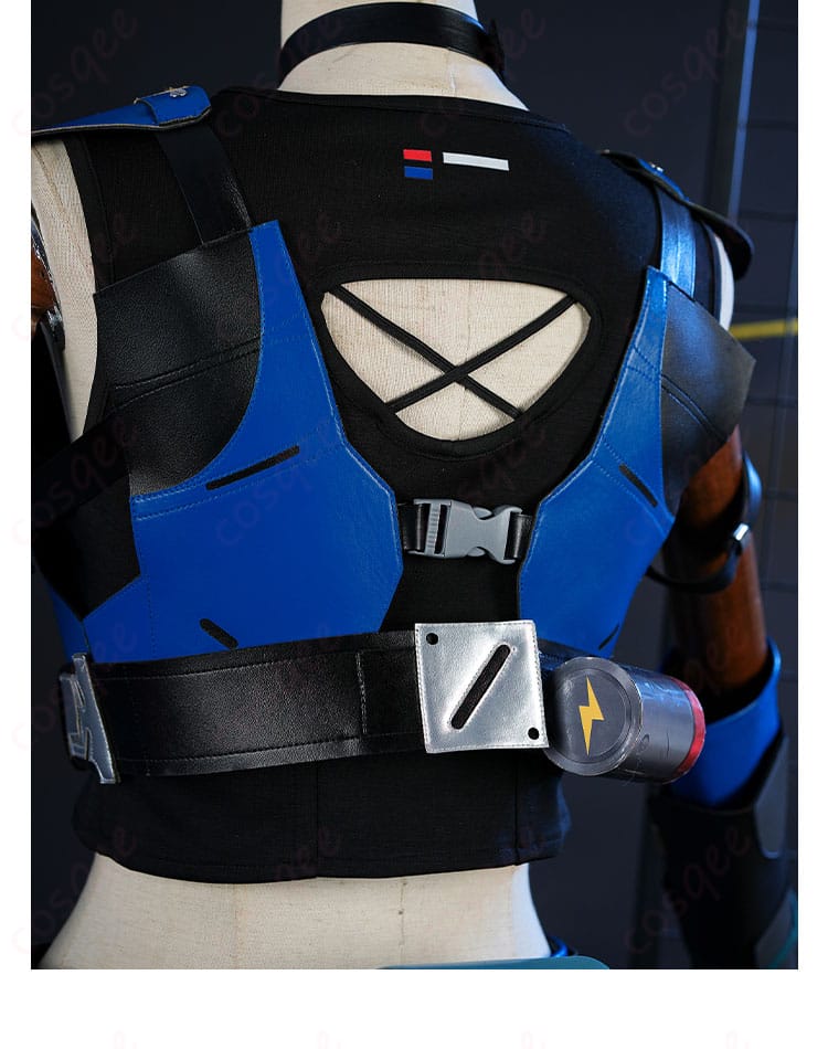 服の背面装飾の詳細画像|ゼンレスゾーンゼロ 青衣(チンイー) コスプレ衣装の背面