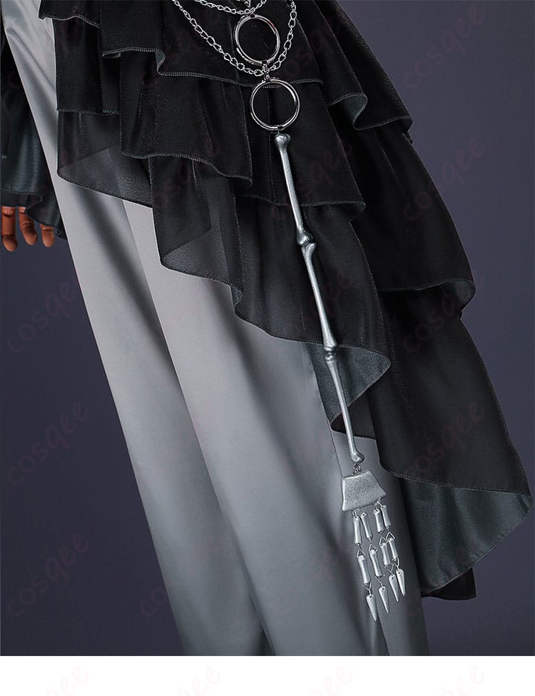 パンツのサイド装飾の細部 - パンツのサイドデザイン、細部にまでこだわりを感じる。