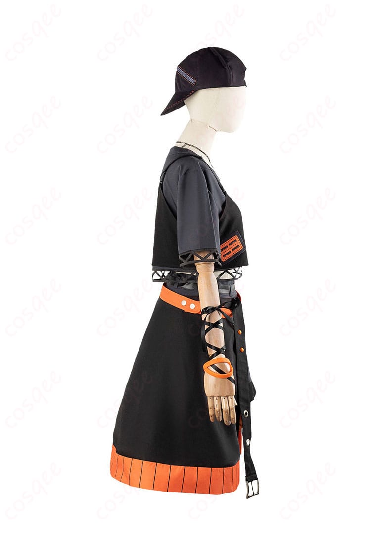 プロジェクトセカイ 小豆沢こはね コスプレ衣装 眠ってしまわないように 服装右側の装飾細部。リボンやベルトのディテールが美しい。