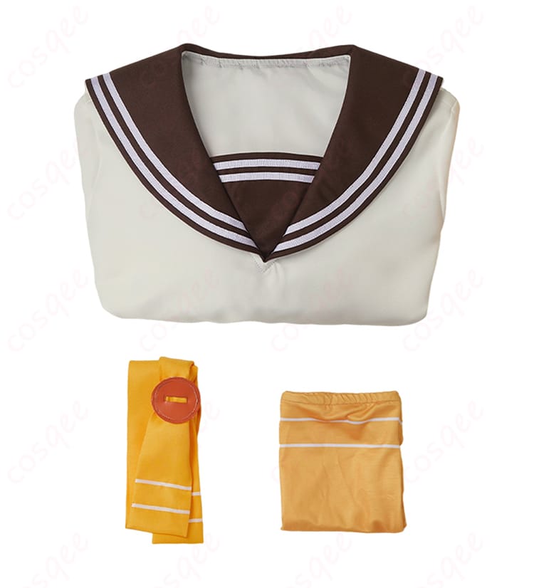 温水佳樹コスプレ衣装のセット内容を紹介する写真。ワンピース、スカーフ、靴下がすべて揃った状態。