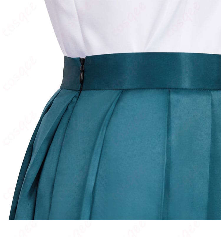 スカートの衣链部分のディテール。正確なデザインと美しい仕上がり。