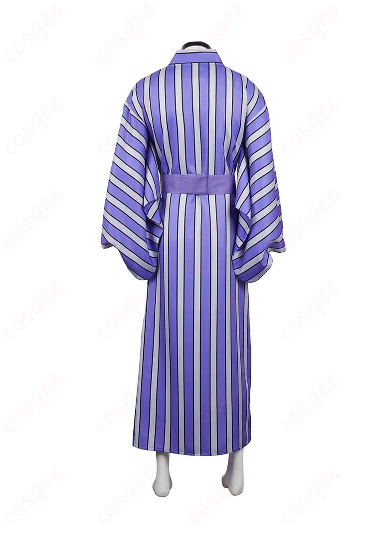 保科宗四郎の浴衣姿コスプレ衣装の背面写真。背中のデザインをチェック。