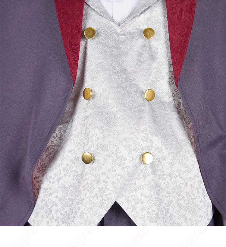 ミスルン 吸血鬼 コスプレ衣装の門襟の装飾細部。華やかな刺繍と細部のディテールが美しい。