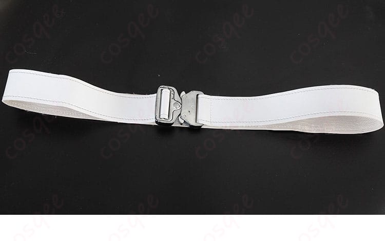 ゼンレスゾーンゼロ セス・ローウェル コスプレ衣装のベルトのディテール。素材感とデザインに焦点を当てています。