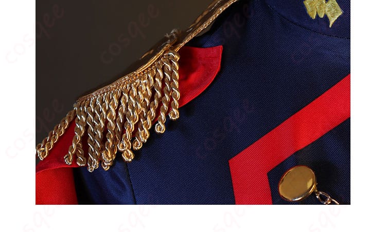 山城恋 コスプレ衣装の肩部分の装飾細部。強調されたデザインが印象的です。