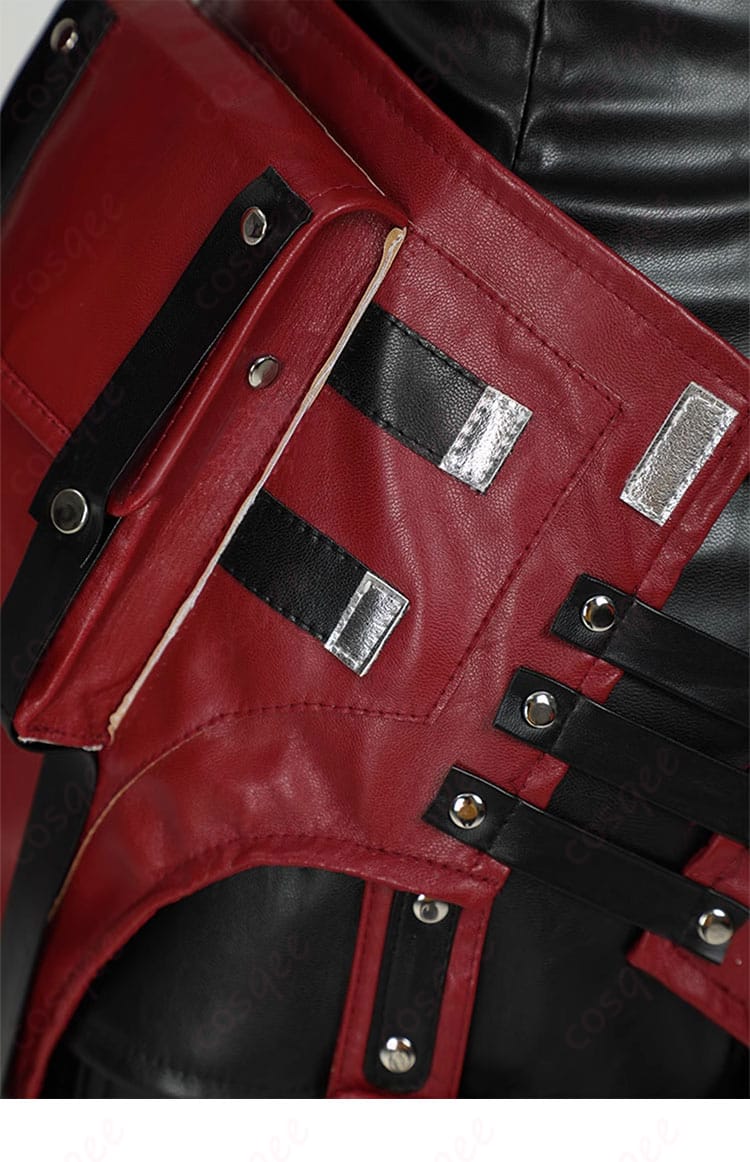 パンツ部分の背面装飾、キャラクターのディテールを細かく再現。