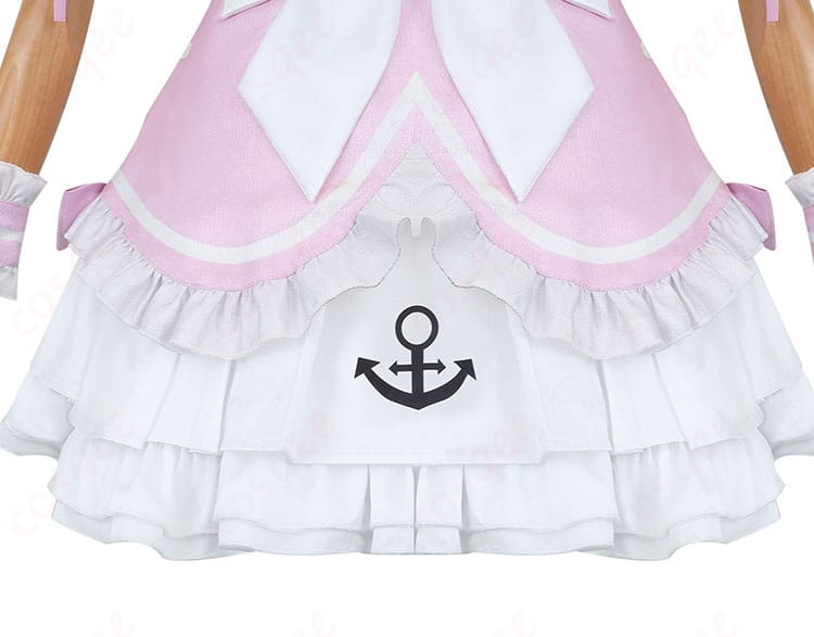 湊あくあピンクメイドコスプレ衣装のスカート装飾ディテール