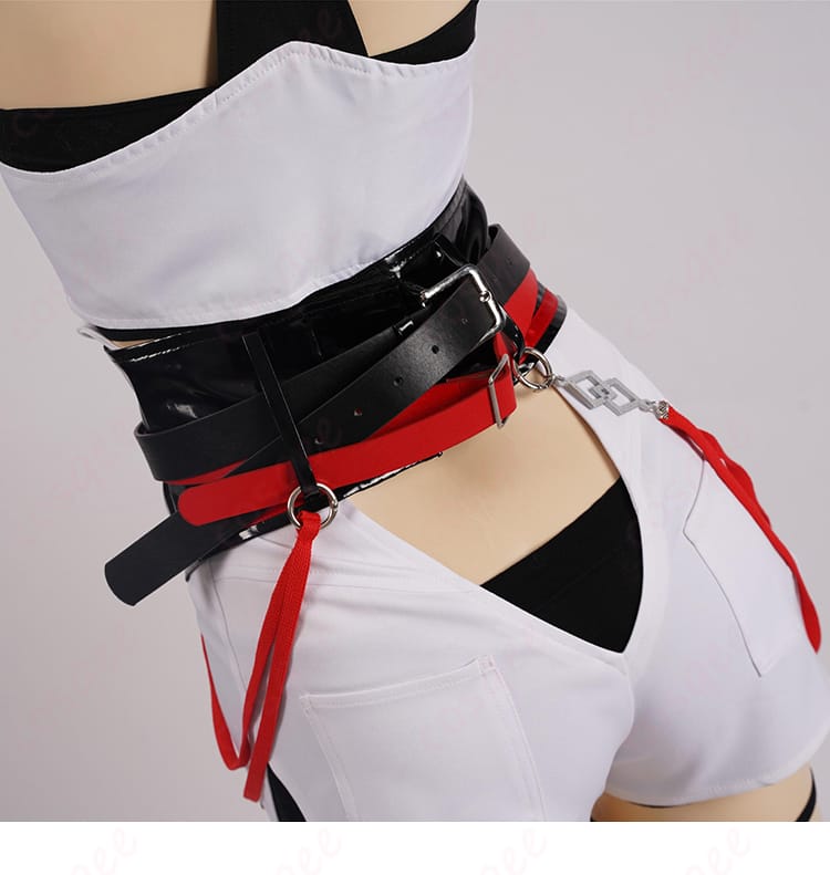 腰封背面の装飾の細部。背面から見る腰封の装飾デザインの詳細。