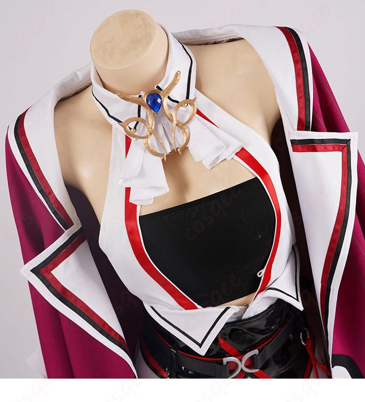 服の上衣部分の装飾細部。ラオーラ・パンテーラコスプレ衣装の上衣に施されたデザイン。