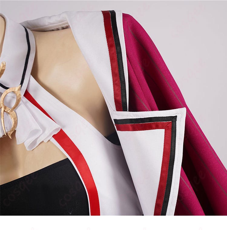 肩袖部分の装飾細部。コスプレ衣装の肩袖のデザイン詳細。