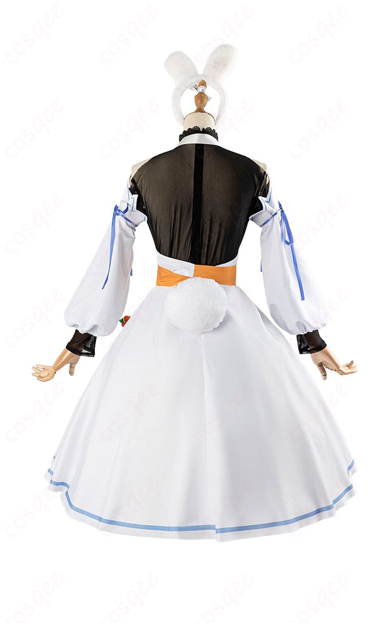 ホロライブ ぺこらマミー コスプレ衣装 背面画像。衣装の後ろ姿と細かいディテールが映し出された写真。