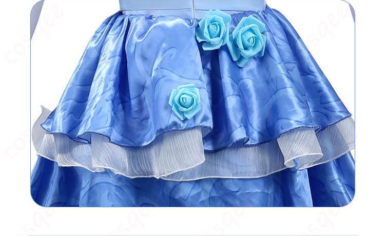 波を追うバラのコスプレ衣装のスカート背面装飾ディテール