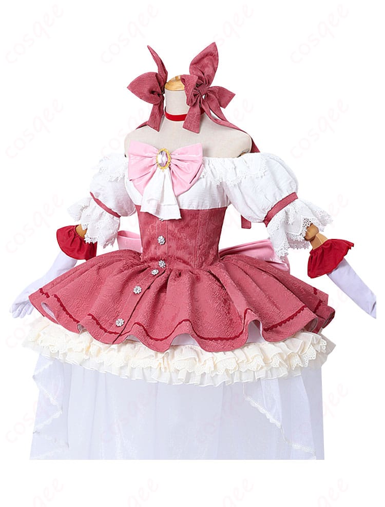 まどかの新衣装の側面を詳細に確認。全体的に完璧に再現された魔法少女まどかのドレス。