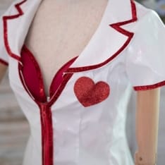 喜多川海夢のナース衣装で可愛く写真映え 狙い撃ち｜着せ恋コスプレ S〜L・オーダー対応 - 3枚目の画像（サムネイル）