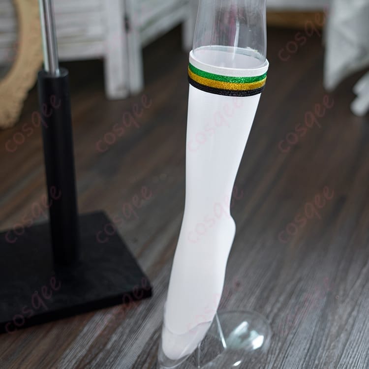 その着せ替え人形は恋をする 喜多川海夢のチアコスで元気可愛く写真映え - 5枚目の画像