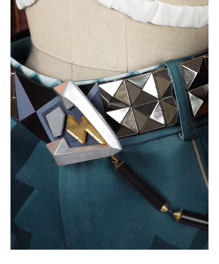 シロネン コスプレ衣装の腰ベルト部分の装飾。細部まで忠実に再現されています。