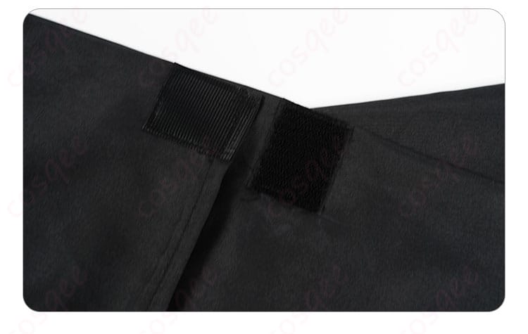 袈裟装飾のディテール - 裏梅 コスプレ衣装の袈裟部分の細部に焦点を当てた装飾