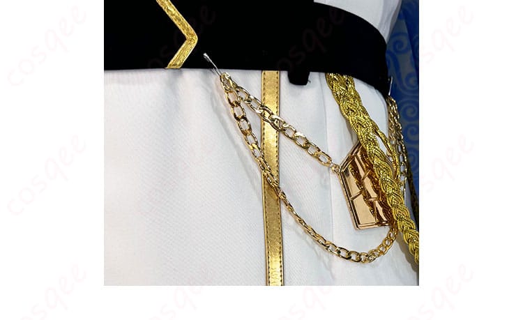 腰間装飾の細部画像。腰回りのディテールや装飾部分を詳細に示しています。