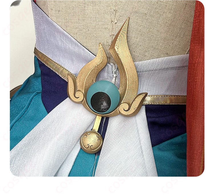 雲璃 コスプレ衣装の背面腰部装飾部分。細部までこだわり抜いたデザインです。