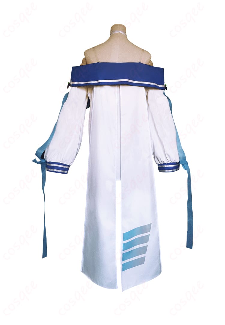 アズールレーン 駆逐艦 ラフィーII コスプレ衣装 背面画像。衣装の後ろ姿も美しく再現。