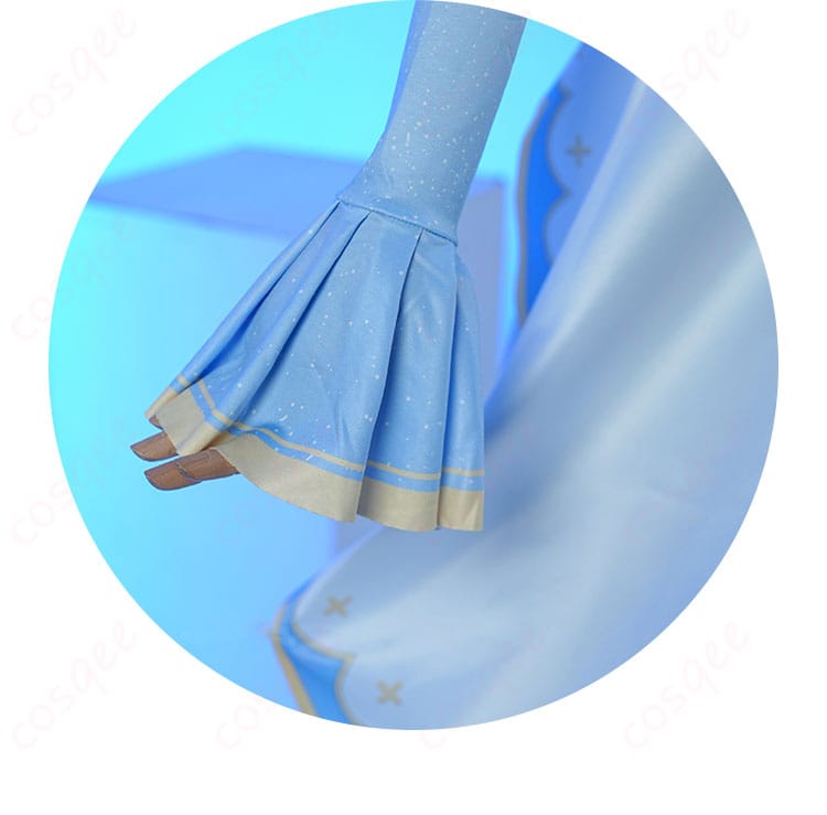 袖の装飾詳細 – 衣装の袖部分のデザインをアップで紹介。高品質な素材とデザインが際立っています。