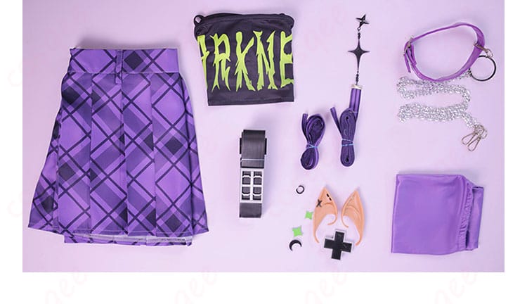 服装スカートとアクセサリーの画像 - スカート部分と共に見えるラプラス・ダークネスのアクセサリー、衣装の全体的なバランス。