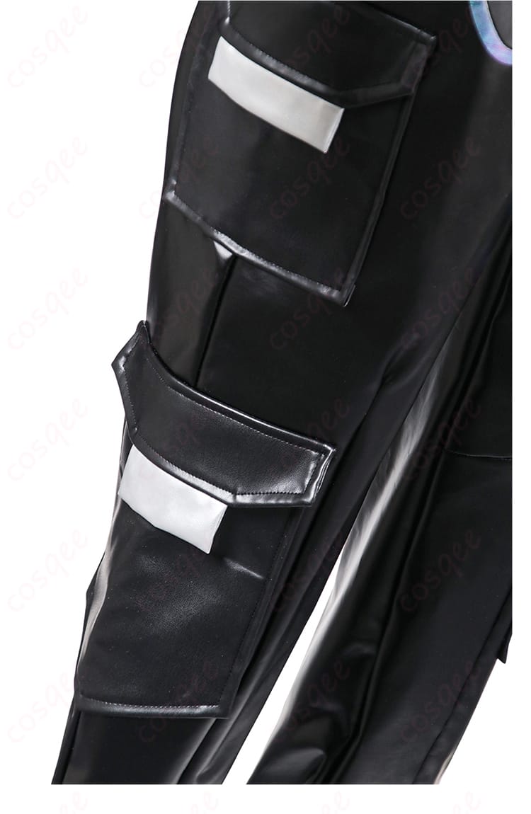 ヴァイスコスプレ衣装のポケットデザインディテール