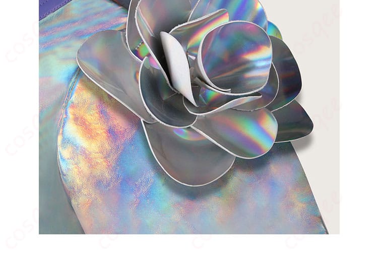 ヴァイスコスプレ衣装の肩部花柄装飾