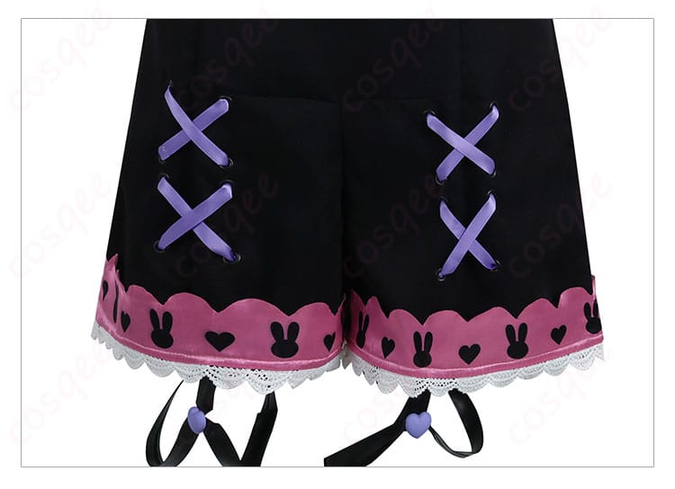 パンツの正面装飾細節図。パンツ部分の装飾やデザインのディテールがしっかり写った画像。