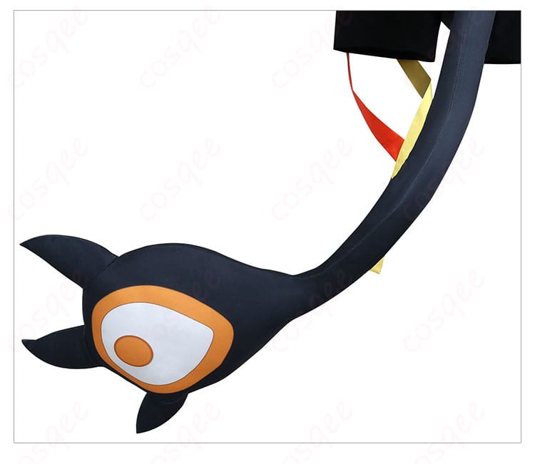 ジジ・ムリンのコスプレ衣装の尾部装飾の詳細